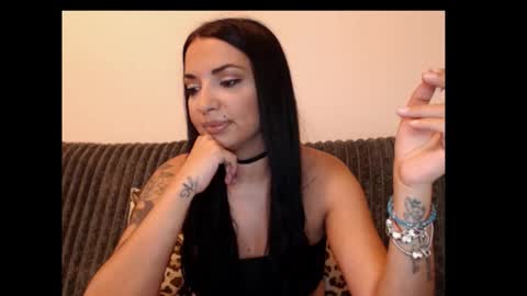 riri_mojo_92 online show from October 24, 7:58 pm