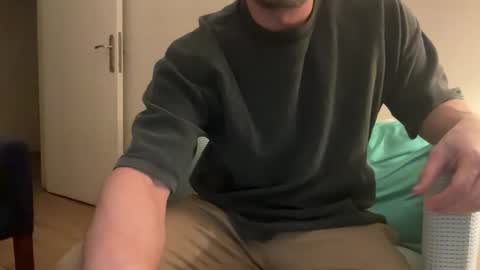 20cm online show from December 5, 11:13 pm