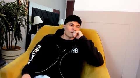 Roan Birkin online show from February 13, 11:30 pm