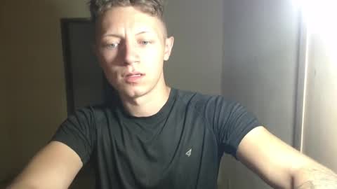 RoastingCorn online show from April 30, 3:22 am