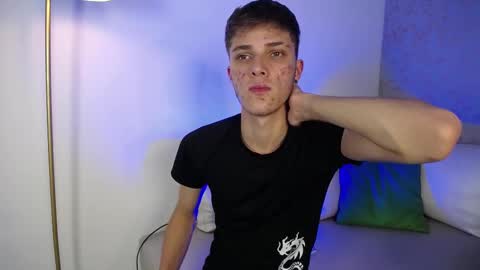 Robbin online show from September 19, 9:51 pm