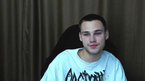 robert10211 online show from September 15, 7:15 pm