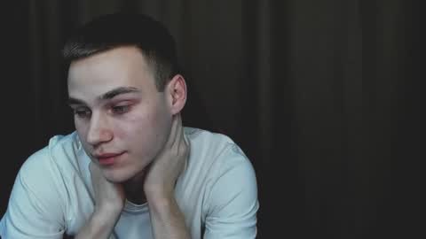 robert10211 online show from December 27, 12:07 am