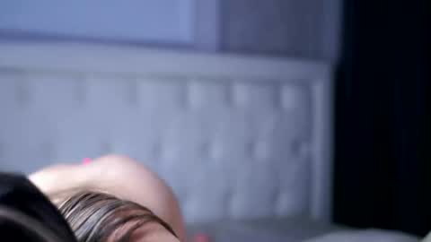 Roberta online show from April 15, 7:58 pm