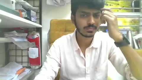 Robertsalia online show from December 4, 11:57 am