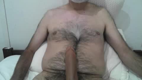 Robhin maduro online show from May 6, 3:45 am