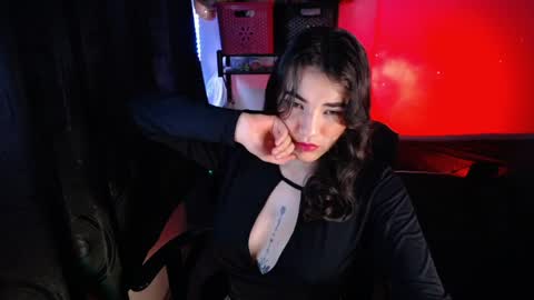 Robin online show from April 10, 11:26 am