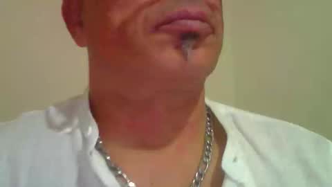 robmari7280 online show from December 20, 2:18 am