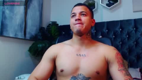 rocco_santos online show from October 8, 1:35 am