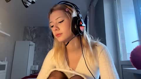 Anny online show from February 13, 12:19 pm