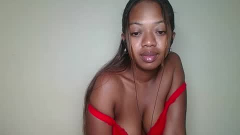 rochellinah online show from June 1, 9:38 pm