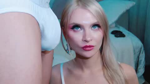 Lina and Den online show from November 10, 3:37 pm