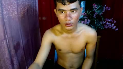 roianboyyy online show from August 1, 2:46 am