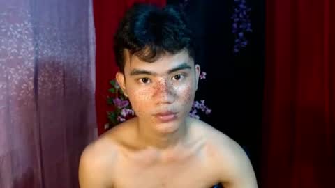 roianboyyy online show from August 6, 9:18 am
