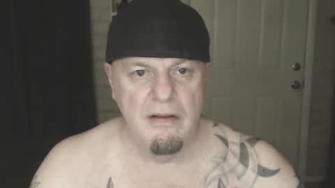 roinaz online show from January 31, 7:51 pm