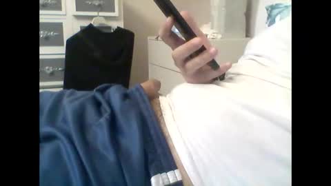 Snapshot of rollino83 chatting on October 1, 10:47 am rollino83 online show from October 1, 10:47 am