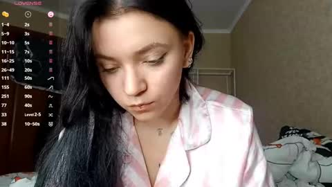 Snapshot of romeliahastert chatting on October 6, 12:34 pm Anica online show from October 6, 12:34 pm