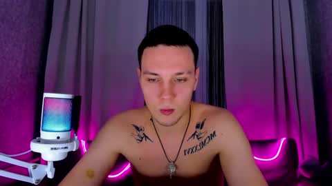 ARI  BRYAN online show from February 19, 1:51 am