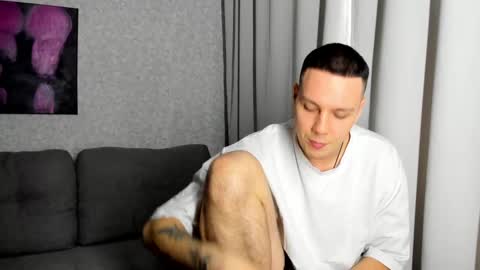 ARI  BRYAN online show from March 12, 6:18 am