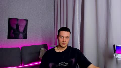 ARI  BRYAN online show from March 4, 7:08 am