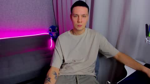 ARI  BRYAN online show from February 27, 10:53 pm