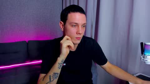 ARI  BRYAN online show from February 26, 11:41 pm