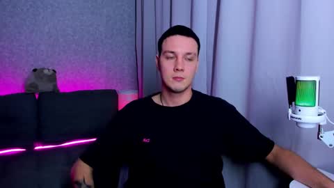 ARI  BRYAN online show from February 25, 11:26 pm