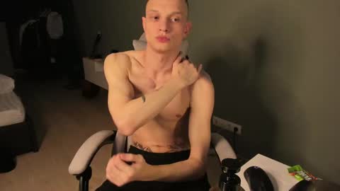 Romeo online show from February 9, 1:14 pm