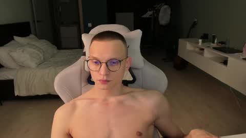 Romeo online show from February 11, 4:13 pm