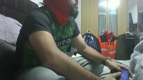 romeoisnotperfectbuthetries online show from January 18, 3:27 pm