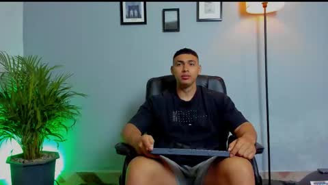 RonnieCanford online show from February 22, 2:52 pm