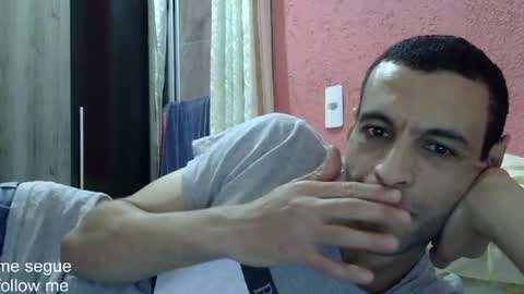 Snapshot of ronnispoto chatting on December 30, 7:32 pm ronny online show from December 30, 7:32 pm