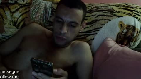 Snapshot of ronnispoto chatting on January 18, 12:26 pm ronny online show from January 18, 12:26 pm