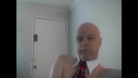 Snapshot of rooboy55 chatting on December 31, 2:19 am rooboy55 online show from December 31, 2:19 am