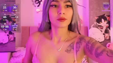 roose eva online show from June 8, 10:10 pm