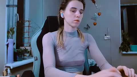 rosa843850 online show from March 4, 5:54 pm