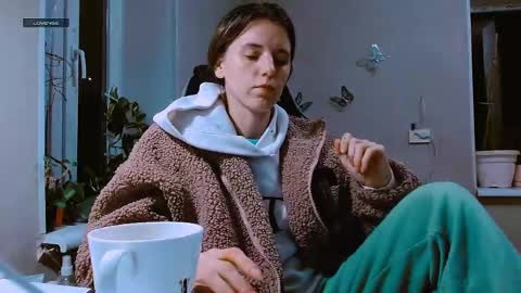 rosa843850 online show from April 19, 6:32 pm