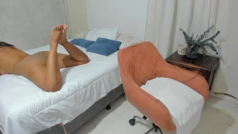 Rosalia online show from February 17, 9:54 pm