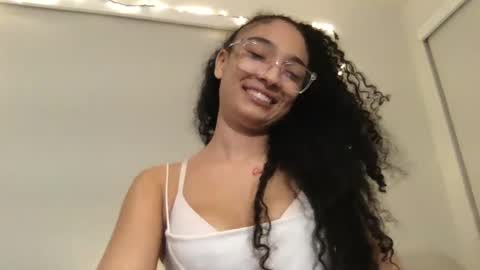 Rosalina online show from March 3, 8:27 am