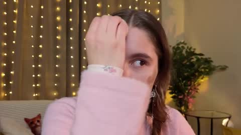 Kylie online show from January 9, 5:29 pm