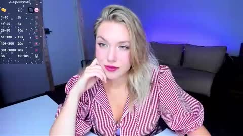 Rose but u can call me princess online show from October 5, 7:43 pm