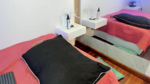 Rose 3 online show from March 9, 3:05 pm