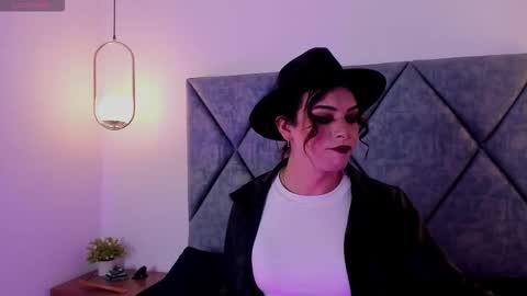 Rose online show from December 15, 2:57 pm