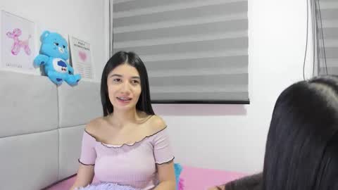 Rose y Miah online show from March 14, 3:43 am