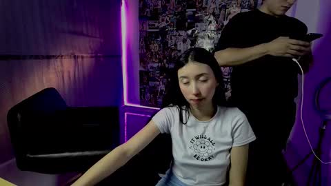 Snapshot of roseandviktor23 chatting on September 30, 4:23 am Rose Sins and Don Viktor online show from September 30, 4:23 am