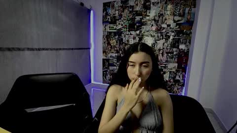 Snapshot of roseandviktor23 chatting on September 22, 10:47 pm Rose Sins and Don Viktor online show from September 22, 10:47 pm
