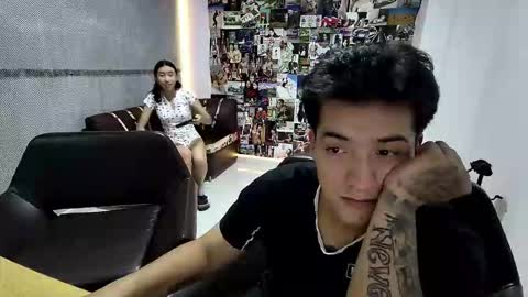 Snapshot of roseandviktor23 chatting on October 7, 3:13 am Rose Sins and Don Viktor online show from October 7, 3:13 am