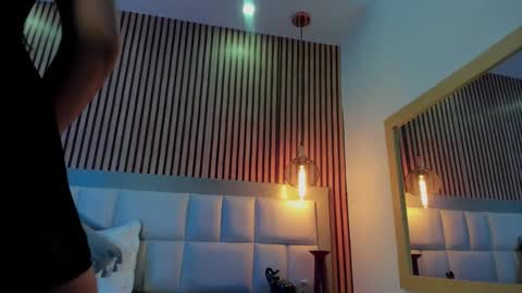 roseaurora online show from November 27, 2:47 pm