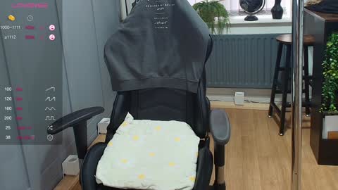 Snapshot of rosekate97 chatting on January 8, 9:21 am rose97 online show from January 8, 9:21 am