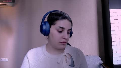 Rose online show from November 22, 11:08 am